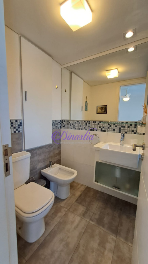 Apartamento ID.402 - Venta Apartamento de 2 dormitorios en Parada 3, Punta del Este