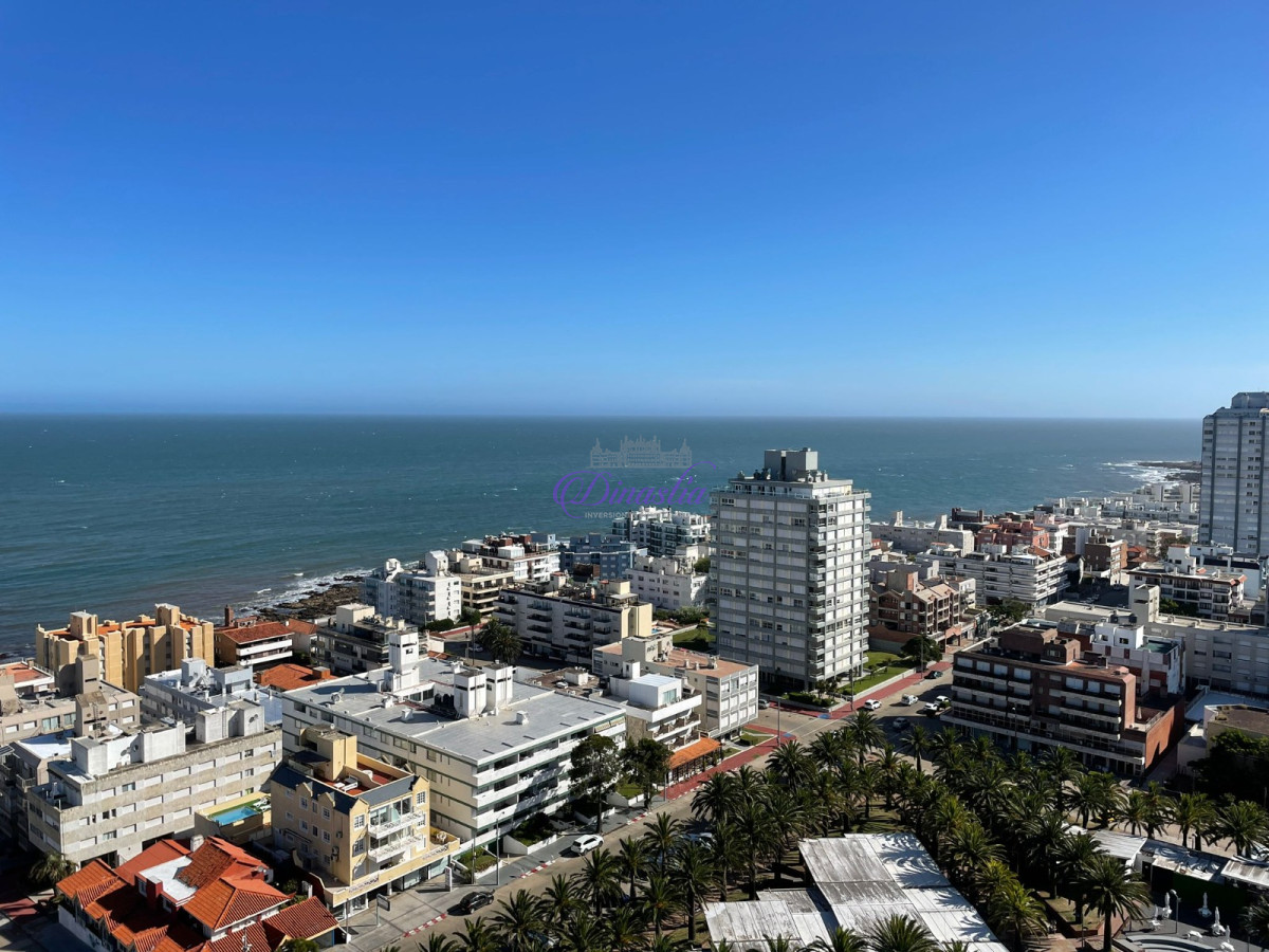 Apartamento ID.126 - Alquiler temporario Apartamento 2 dormitorios en Península, Punta del Este.