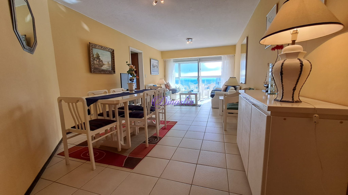 Apartamento ID.296 - Venta Apartamento de 2 dormitorios sobre Roosevelt, Punta del Este
