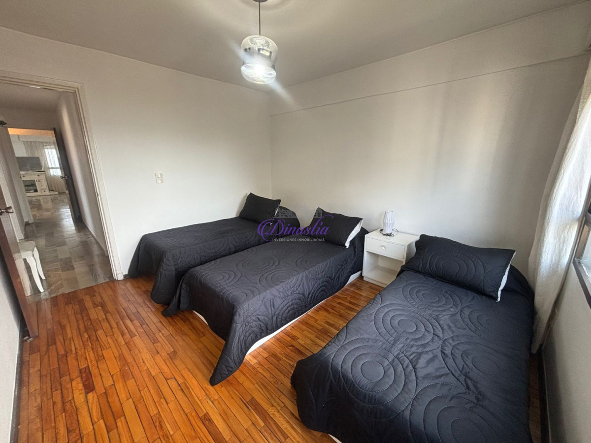 Apartamento ID.470 - Alquiler temporal Apartamento 3 dormitorios en Parada 1, Punta del Este.