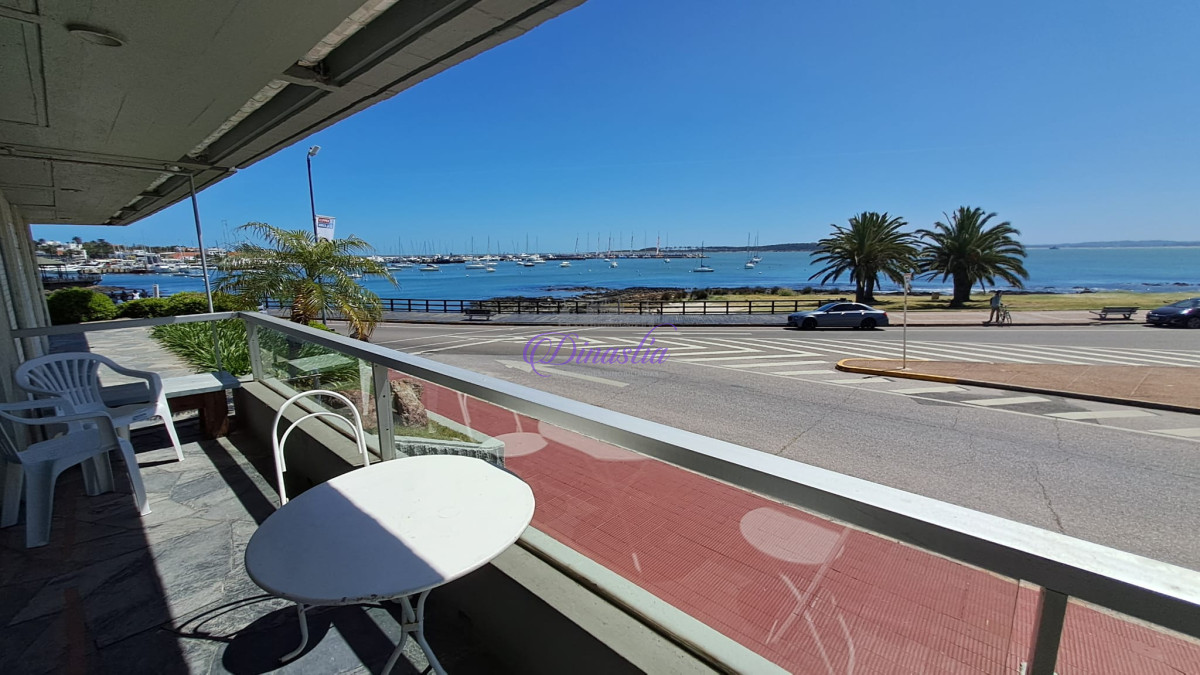 Apartamento ID.327 - Alquiler Apartamento 2 dormitorios frente al Puerto, Punta del Este