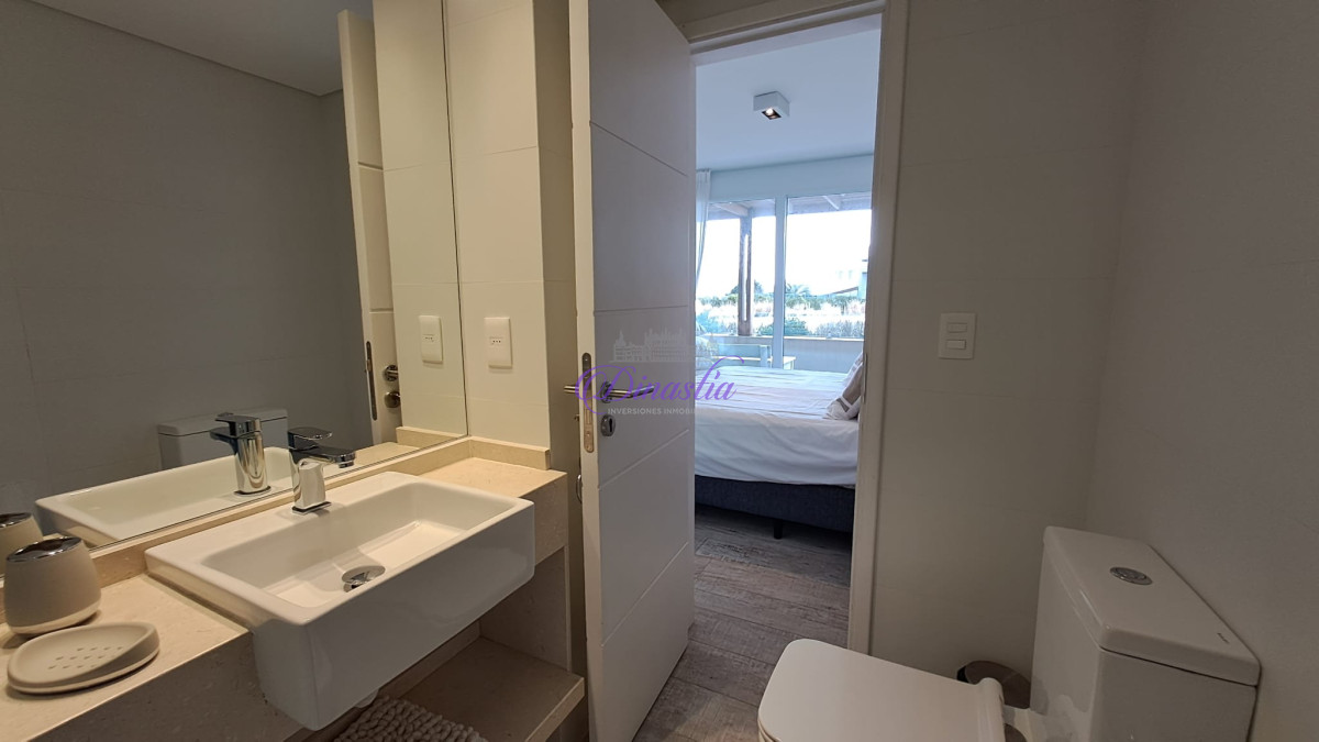 Apartamento ID.289 - Alquiler temporario Apartamento de 1 dormitorio frente al mar en La Barra, Maldonado