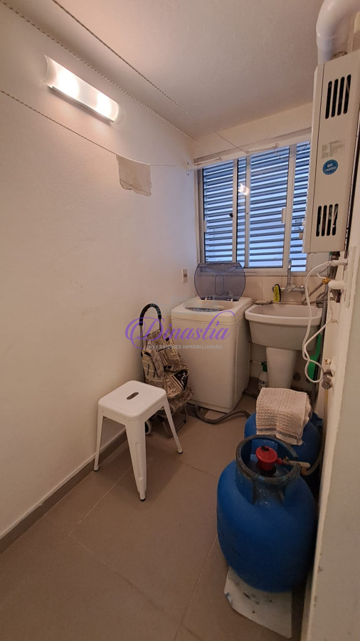 Apartamento ID.184 - Alquiler Apartamento 2 dormitorios frente al Puerto, Punta del Este