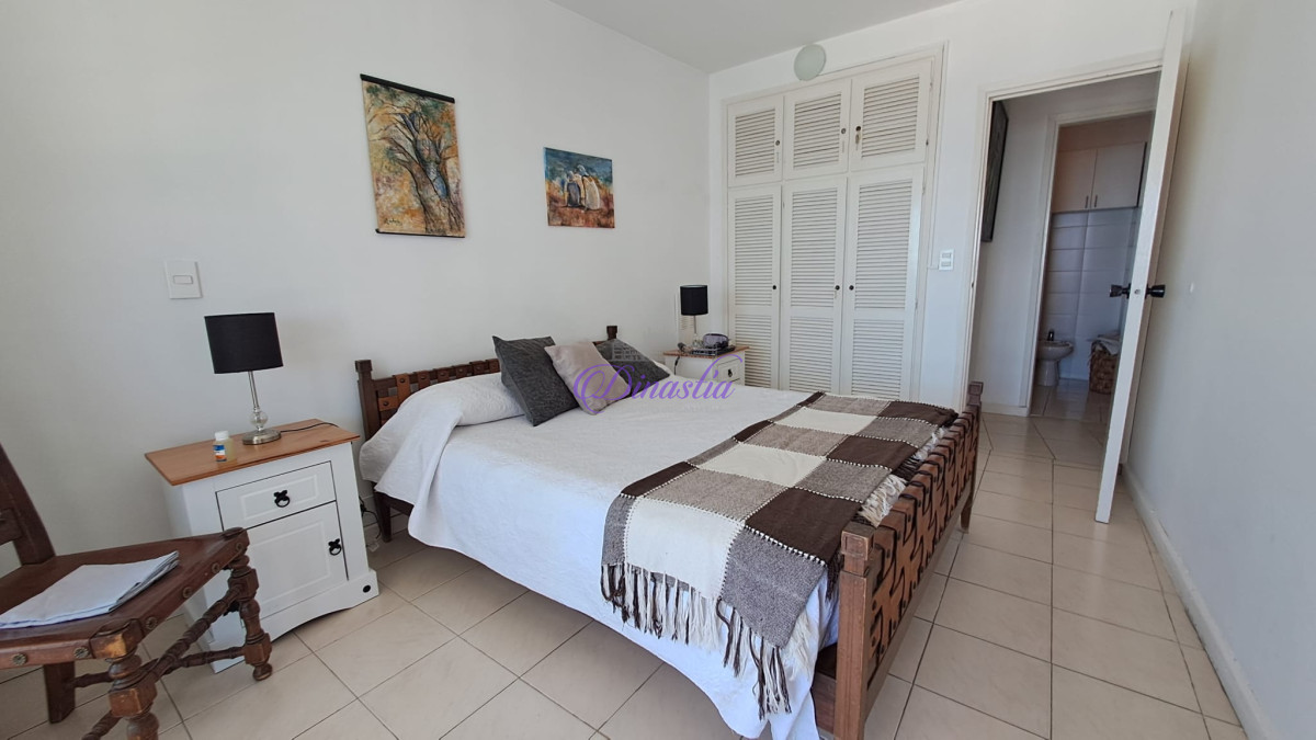 Apartamento ID.436 - Alquiler temporario Apartamento de 2 dormitorios en Península, Punta del Este.