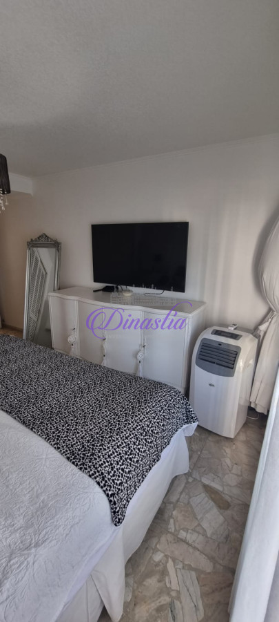 Apartamento ID.423 - Alquiler temporario Apartamento 2 y medio dormitorios mas dependencia en Playa Mansa, Punta del Este.