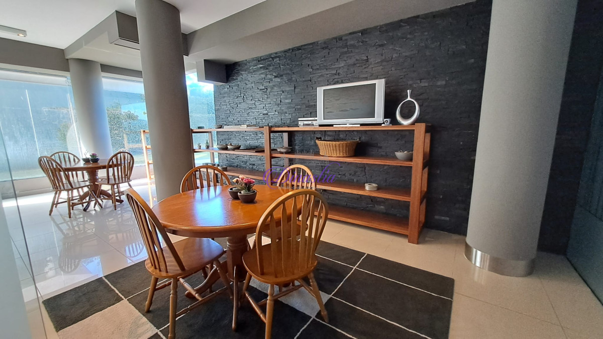Apartamento ID.163 - Venta Penthouse 3 dormitorios en primera linea Playa Brava, Punta del Este