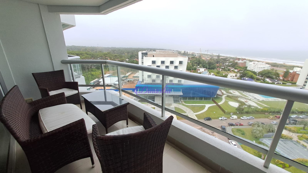Apartamento ID.365 - Alquiler temporario Apartamento 3 dormitorios en Playa Brava, Punta del Este.