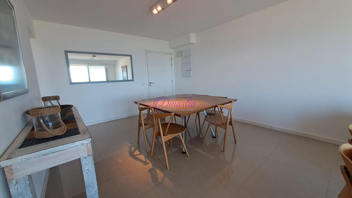 Apartamento ID.163 - Venta Penthouse 3 dormitorios en primera linea Playa Brava, Punta del Este