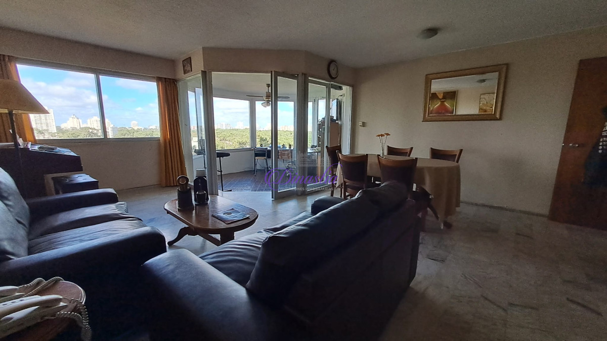 Apartamento ID.393 - Venta Apartamento de 3 dormitorios en Roosevelt, Punta del Este