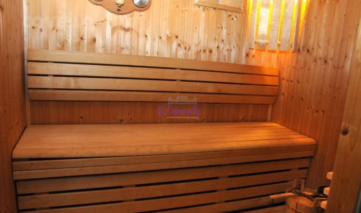 Apartamento ID.196 - Alquiler Apartamento 3 dormitorios en Playa Mansa, Punta del Este.