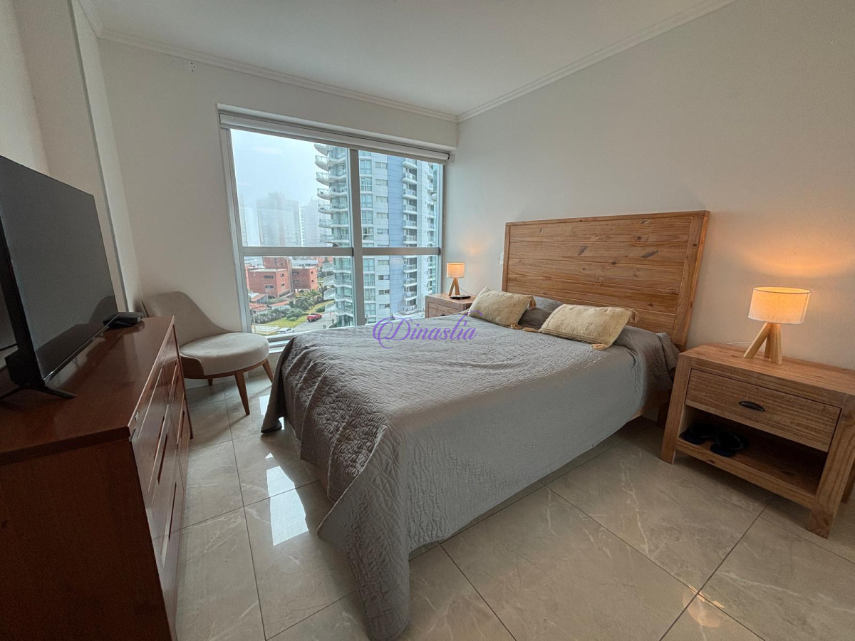 Apartamento ID.454 - Alquiler de Verano Apartamento de 2 dormitorios en Miami Bv. Playa Mansa, Punta del Este