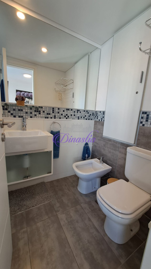 Apartamento ID.403 - Alquiler temporario Apartamento 2 dormitorios y medio en Parada 3, Punta del Este
