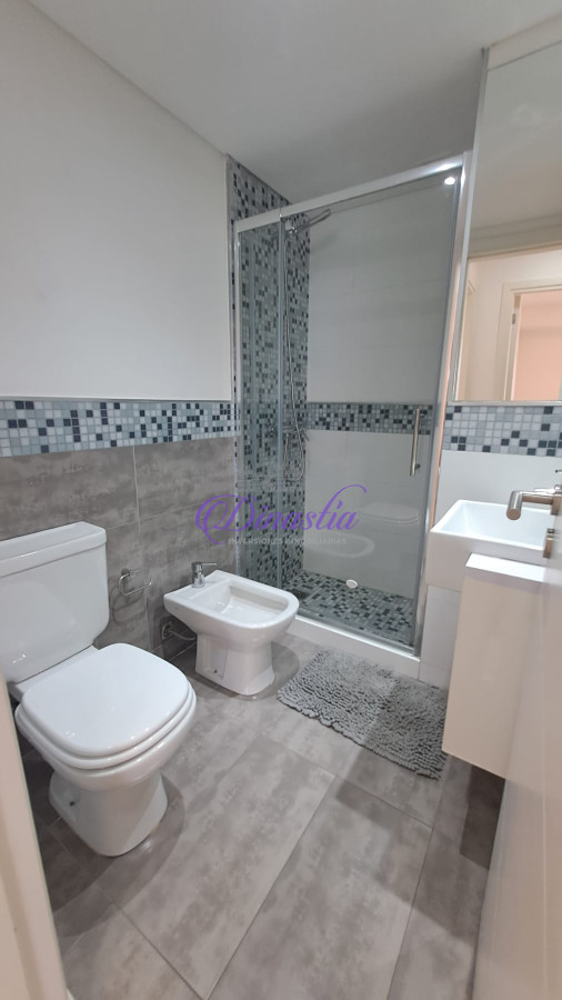 Apartamento ID.442 - Venta Apartamento de 2 dormitorios en Parada 3, Punta del Este