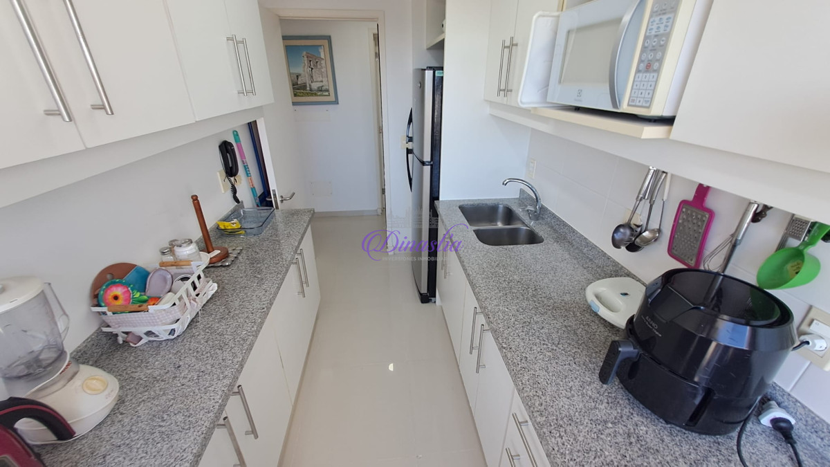 Apartamento ID.447 - Alquiler Anual y Venta Apartamento de 3 dormitorios en Roosevelt, Punta del Este