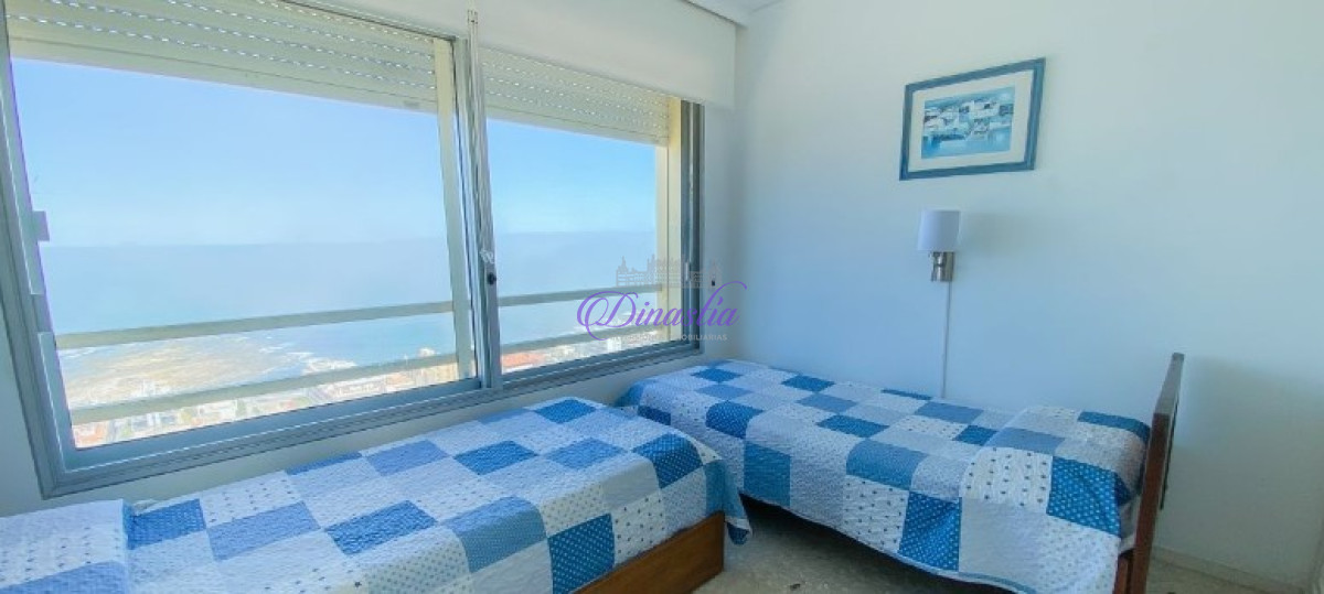 Apartamento ID.126 - Alquiler temporario Apartamento 2 dormitorios en Península, Punta del Este.