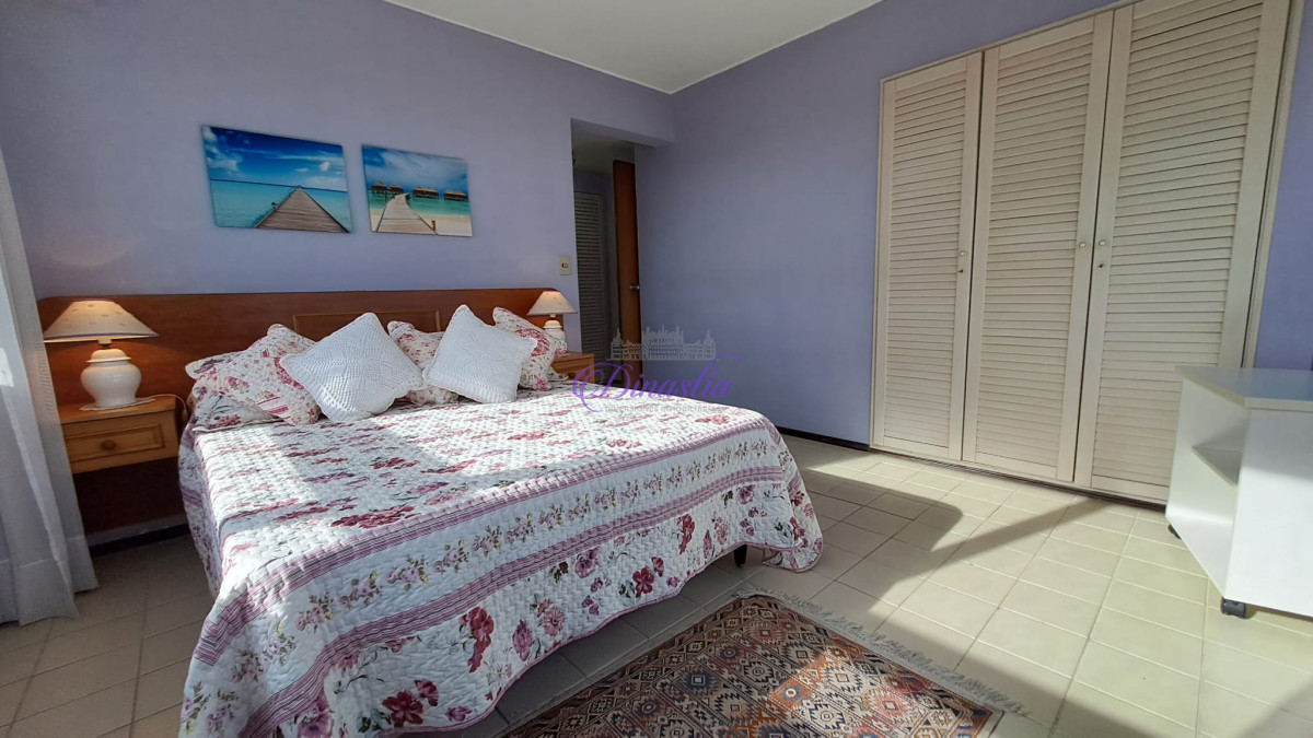 Apartamento ID.296 - Venta Apartamento de 2 dormitorios sobre Roosevelt, Punta del Este