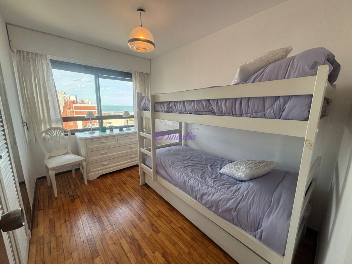 Apartamento ID.470 - Alquiler temporal Apartamento 3 dormitorios en Parada 1, Punta del Este.