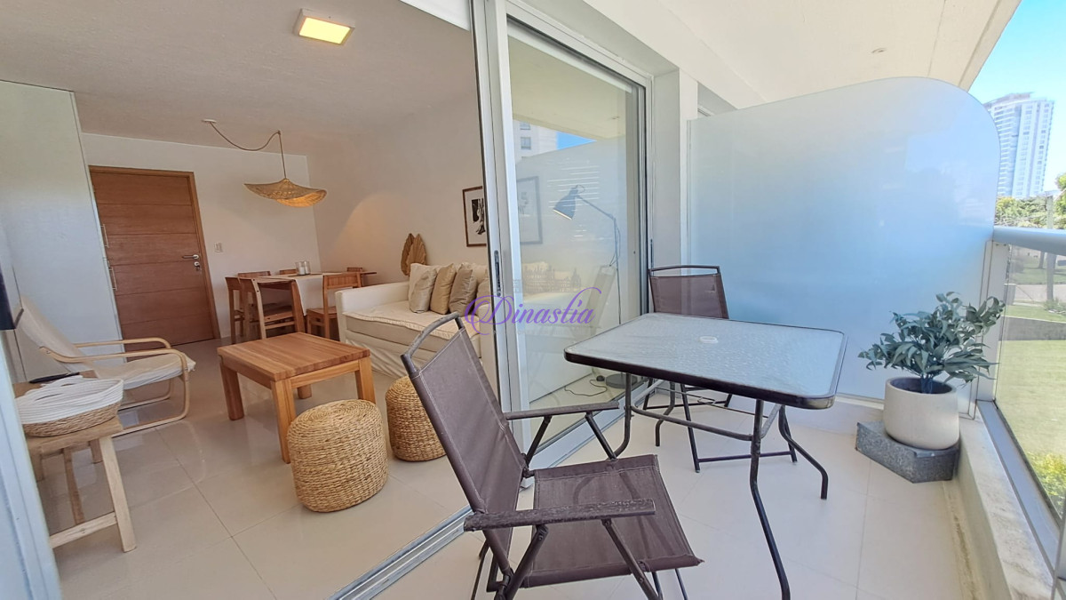 Apartamento ID.433 - Alquiler temporario Apartamento de 1 dormitorio en Aidy Grill, Punta del Este.