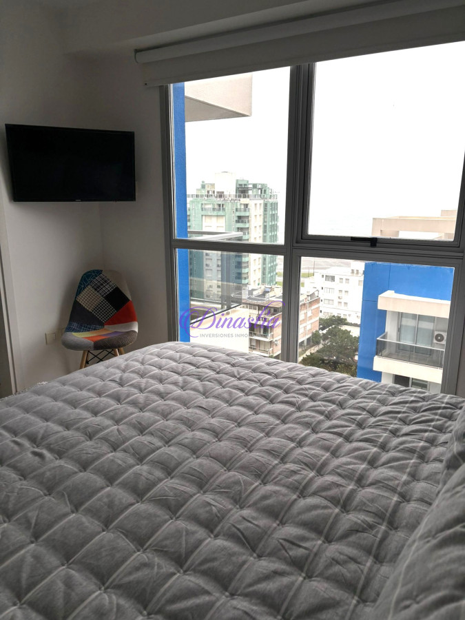 Apartamento ID.448 - Venta Apartamento de 2 dormitorios y medio en Parada 3, Punta del Este