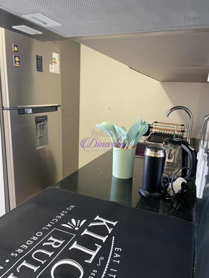 Apartamento ID.419 - Alquiler temporario Apartamento frente al mar de 1 dormitorio en Playa Mansa, Punta del Este