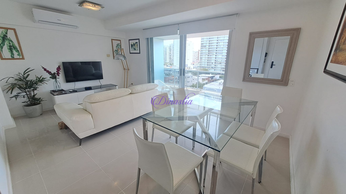 Apartamento ID.443 - Venta Apartamento de 1 y medio dormitorios en Parada 3, Punta del Este 
