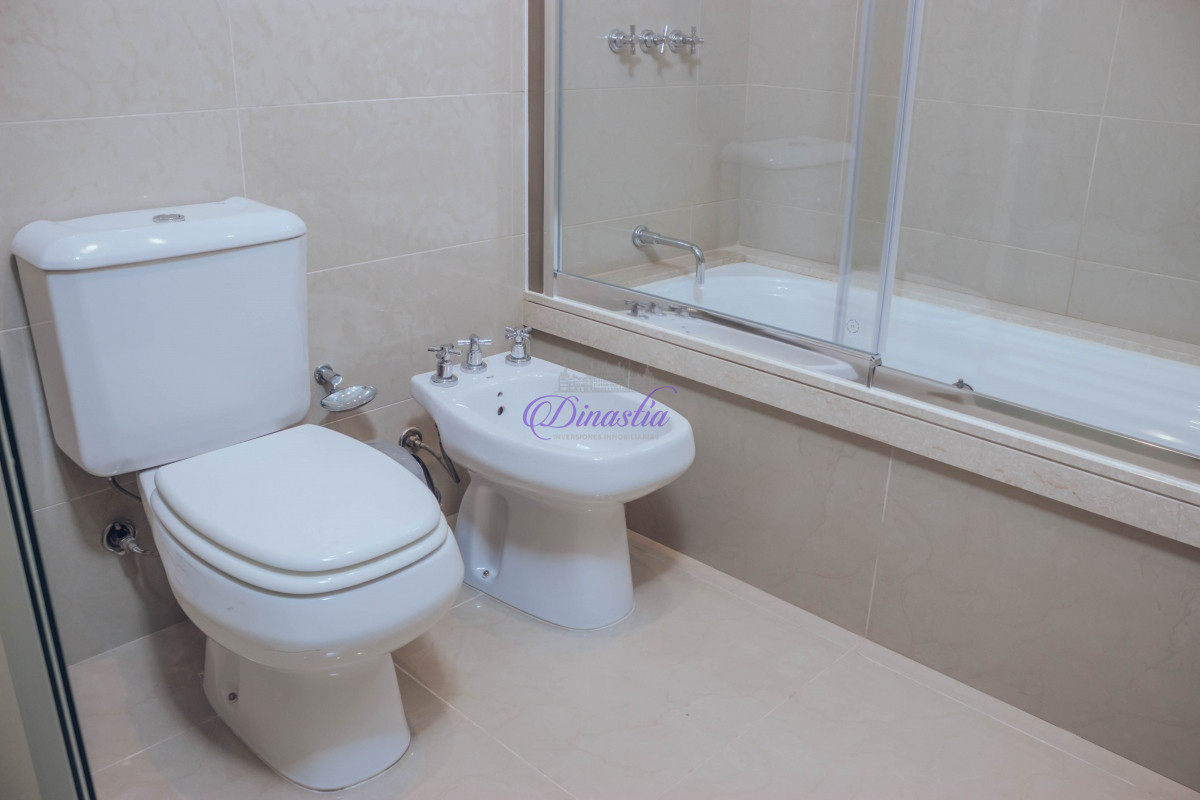 Apartamento ID.304 - Venta Penthouse de 4 dormitorios en Veramansa, Punta del Este