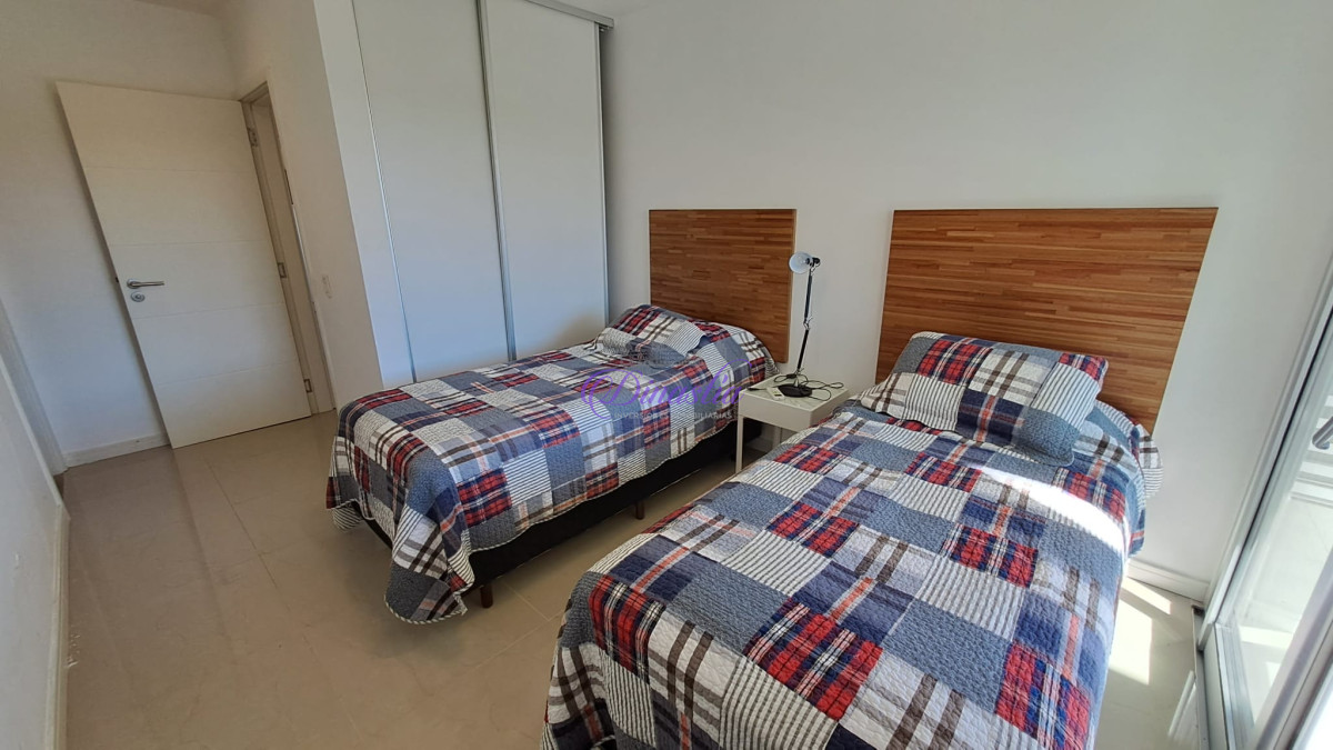 Apartamento ID.163 - Venta Penthouse 3 dormitorios en primera linea Playa Brava, Punta del Este