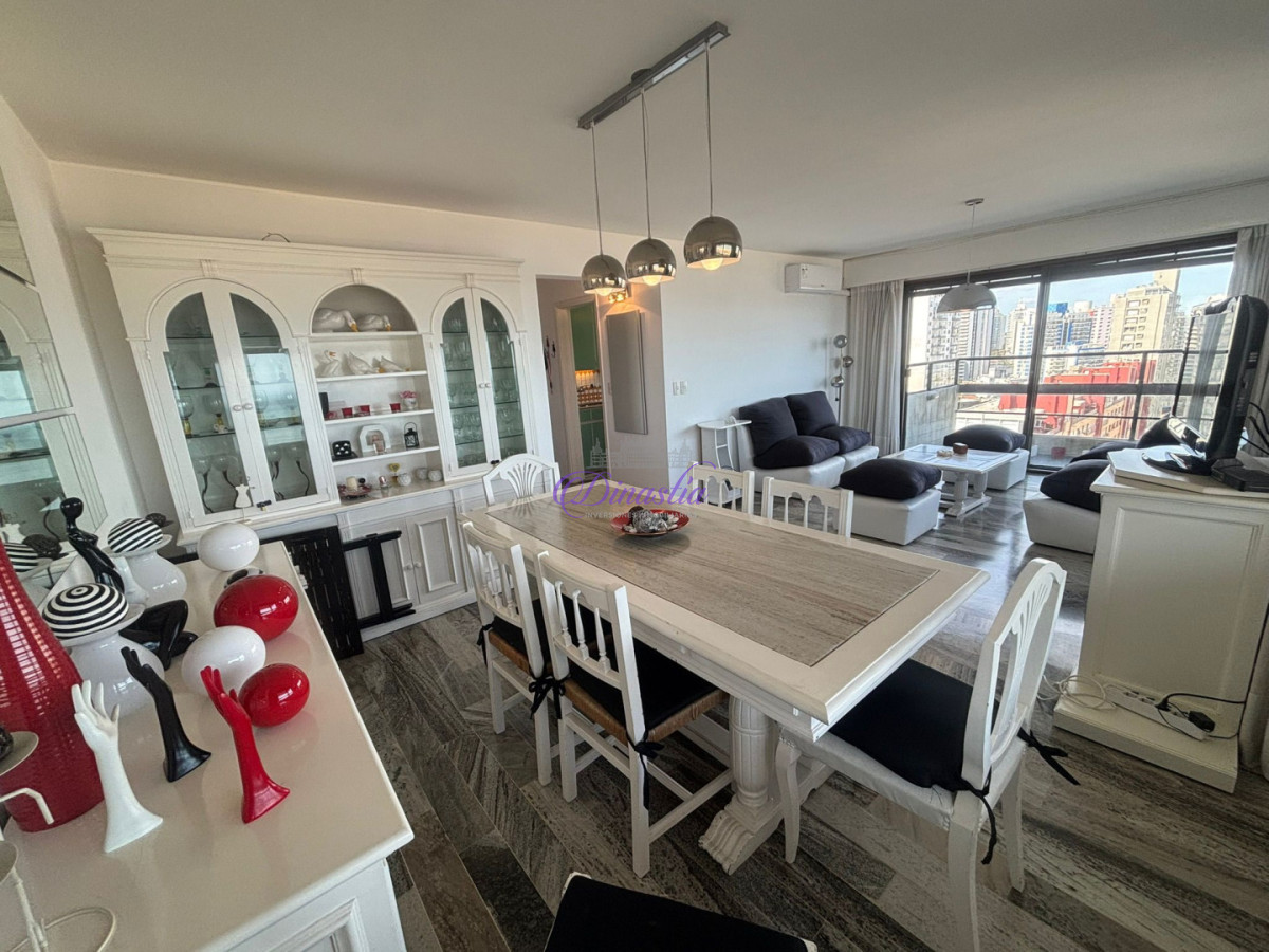 Apartamento ID.470 - Alquiler temporal Apartamento 3 dormitorios en Parada 1, Punta del Este.