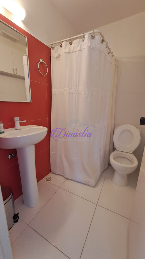 Apartamento ID.436 - Alquiler temporario Apartamento de 2 dormitorios en Península, Punta del Este.