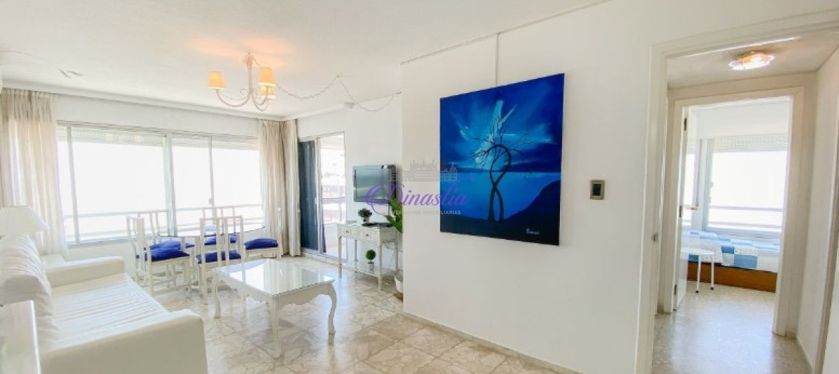 Apartamento ID.126 - Alquiler temporario Apartamento 2 dormitorios en Península, Punta del Este.