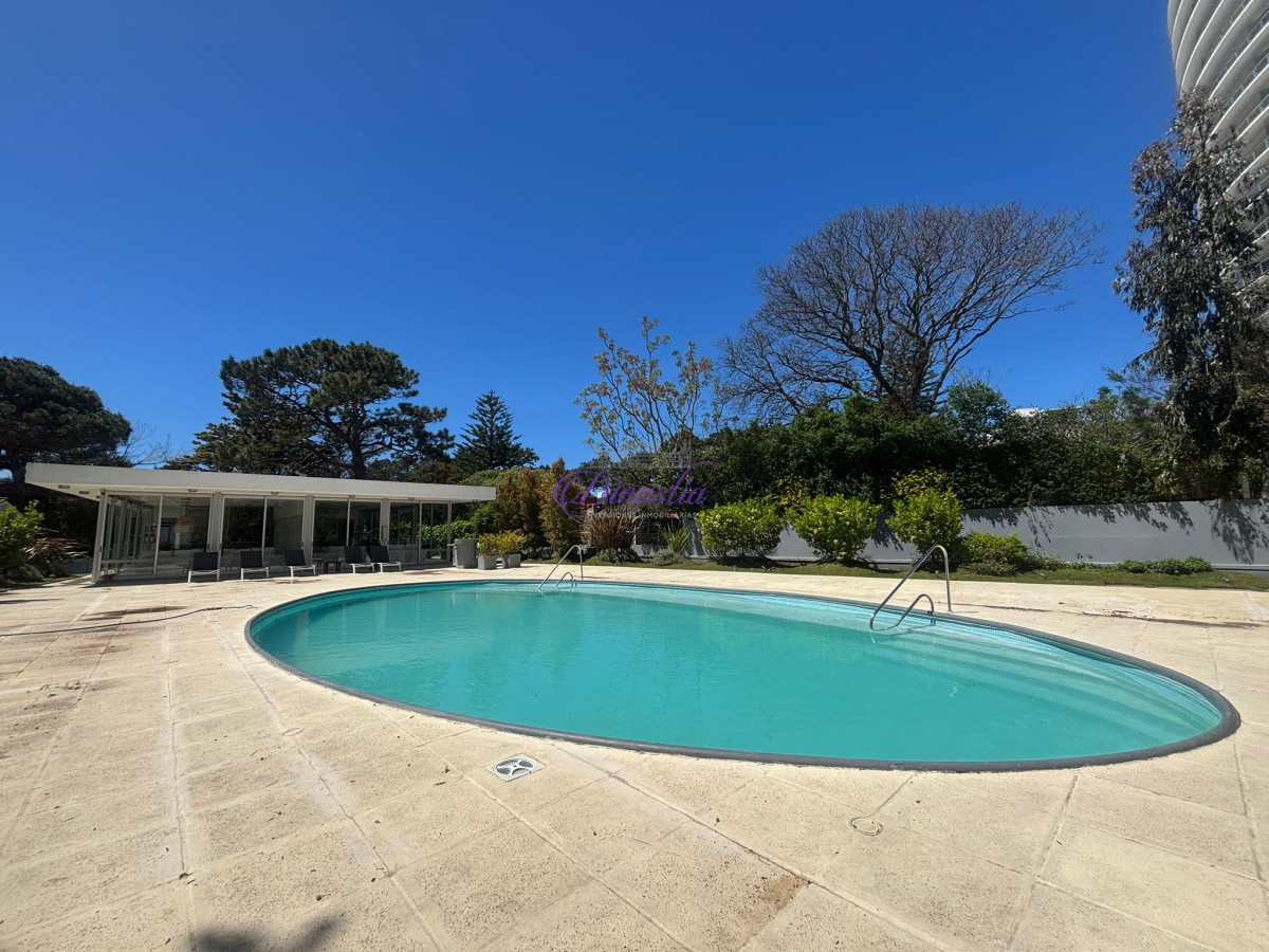 Apartamento ID.463 - Alquiler temporario Apartamento 2 dormitorios en Roosevelt, Punta del Este