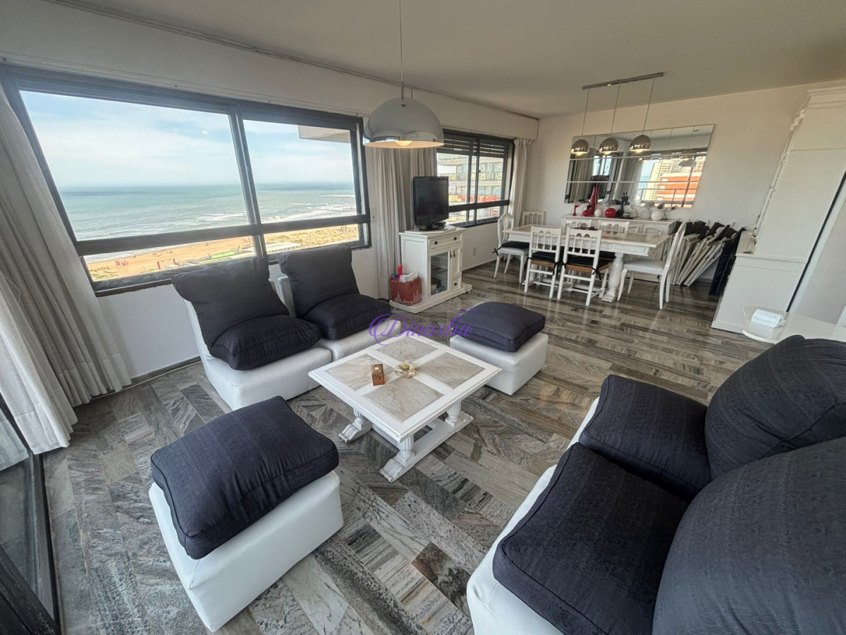 Apartamento ID.470 - Alquiler temporal Apartamento 3 dormitorios en Parada 1, Punta del Este.