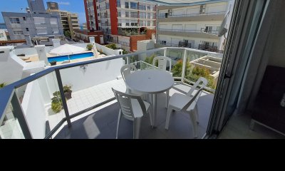 Venta y Alquiler temporarioApartamento de 1 dormitorio en Península, Punta del Este