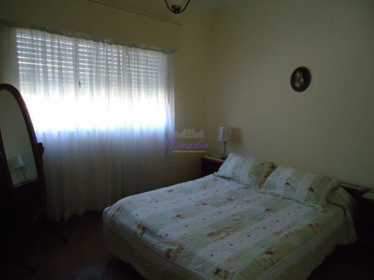 Casa ID.11 - Alquiler temporario Casa de 3 dormitorios en Playa Mansa, Punta del Este.