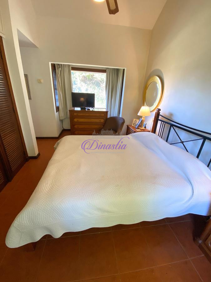 Casa ID.21 - Alquiler temporario Casa de 3 dormitorios en Rincon del Indio, Punta del Este.