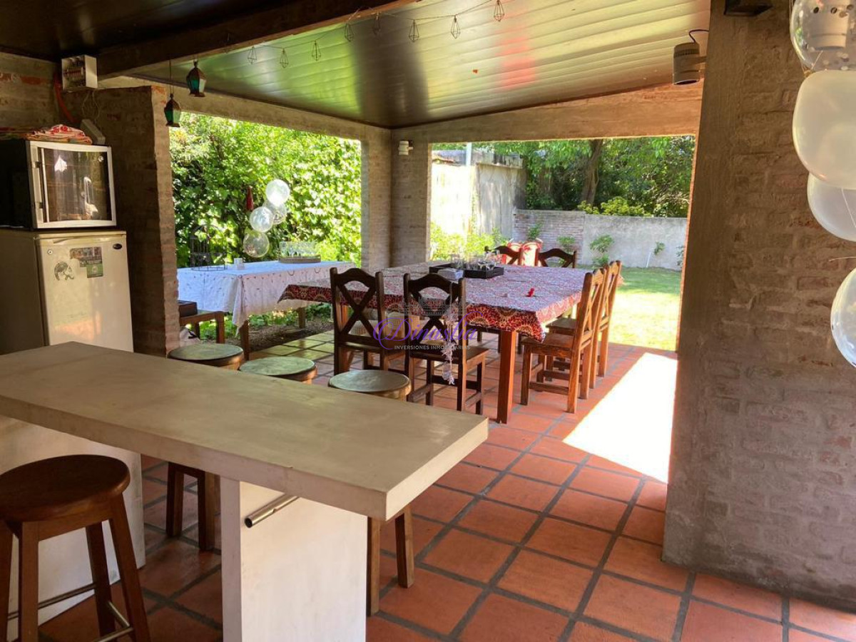 Casa ID.43 - Alquiler temporario Casa de 2 dormitorios en Playa Mansa, Punta del Este.