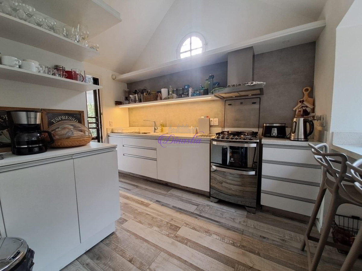 Casa ID.64 - Alquiler temporario Casa de 3 dormitorios en Pinares, Punta del Este.