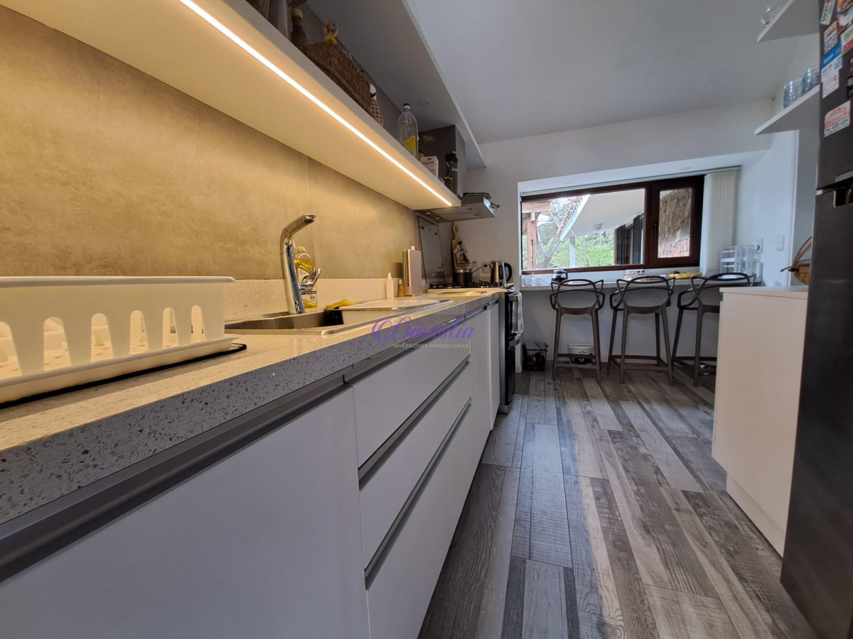 Casa ID.64 - Alquiler temporario Casa de 3 dormitorios en Pinares, Punta del Este.