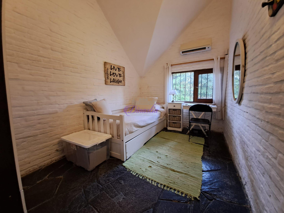 Casa ID.64 - Alquiler temporario Casa de 3 dormitorios en Pinares, Punta del Este.