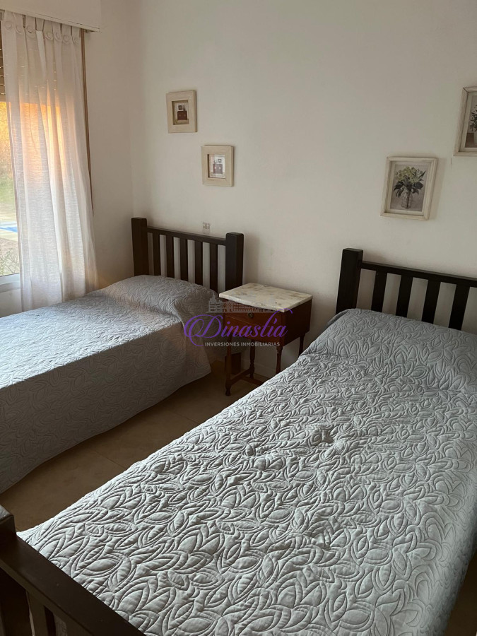 Casa ID.49 - Alquiler Temporario Casa de 3 dormitorios en La Barra, Maldonado.