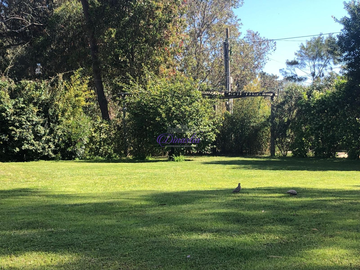 Casa ID.49 - Alquiler Temporario Casa de 3 dormitorios en La Barra, Maldonado.