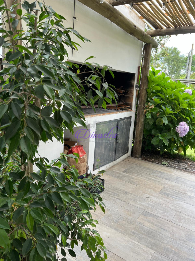 Casa ID.49 - Alquiler Temporario Casa de 3 dormitorios en La Barra, Maldonado.