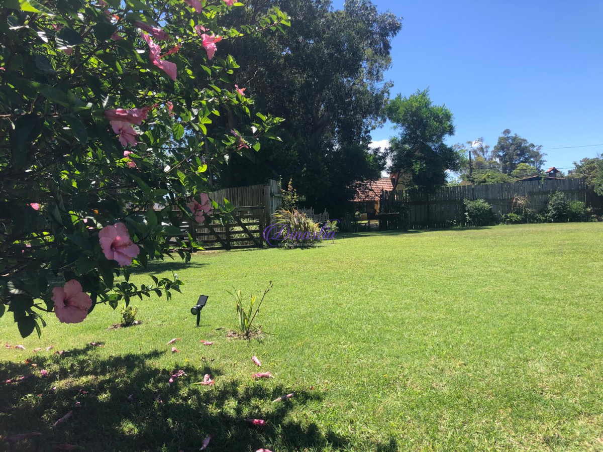 Casa ID.49 - Alquiler Temporario Casa de 3 dormitorios en La Barra, Maldonado.
