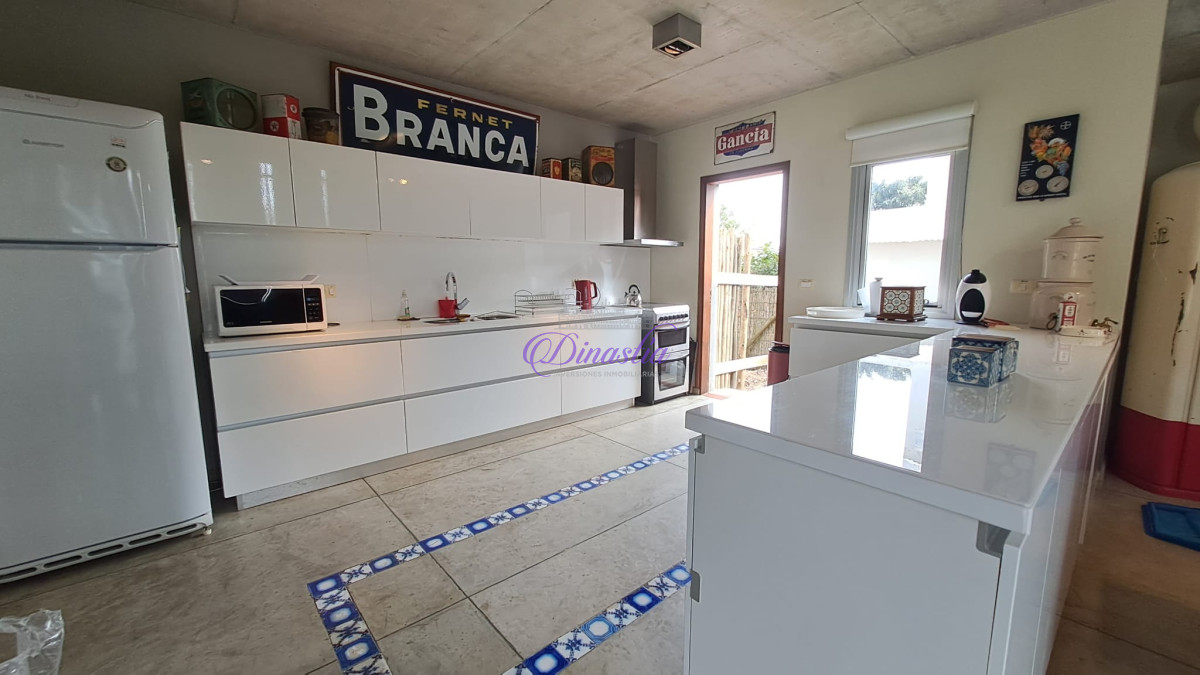 Casa ID.293 - Alquiler temporario Casa de 3 dormitorios en La Barra, Maldonado