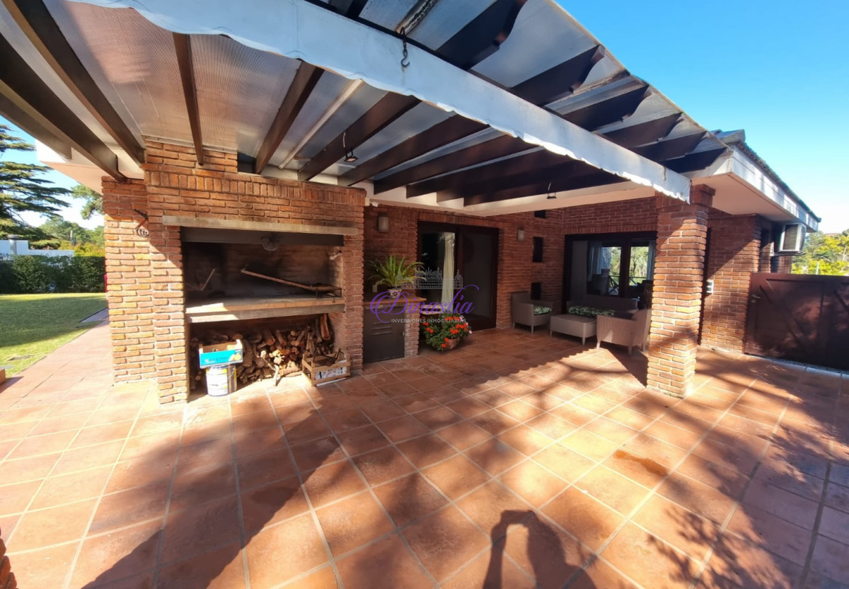 Casa ID.476 - Alquiler de casa 4 dormitorios en cantegrill