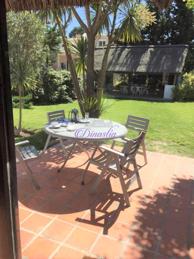 Casa ID.18 - Alquiler Temporario Casa de 3 dormitorios en Rincon del Indio, Punta del Este.