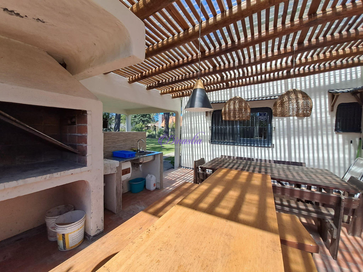 Casa ID.29 - Alquiler Temporario Casa de 4 dormitorios en Rincón del Indio, Punta del Este.