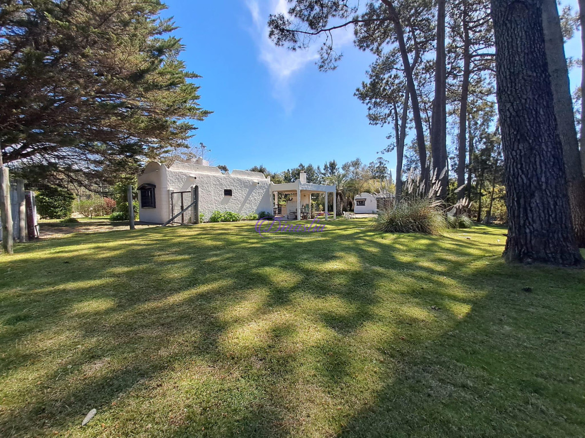 Casa ID.29 - Alquiler Temporario Casa de 4 dormitorios en Rincón del Indio, Punta del Este.