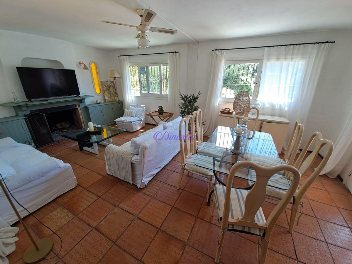 Casa ID.29 - Alquiler Temporario Casa de 4 dormitorios en Rincón del Indio, Punta del Este.