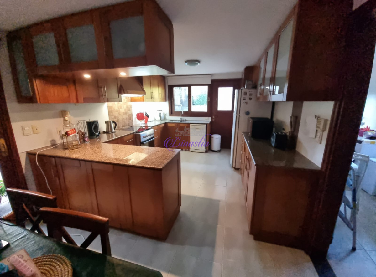 Casa ID.476 - Alquiler de casa 4 dormitorios en cantegrill